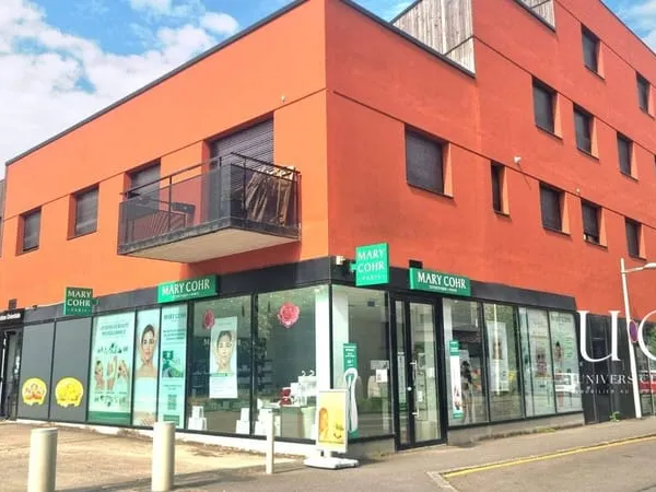 Local commercial 81 m²