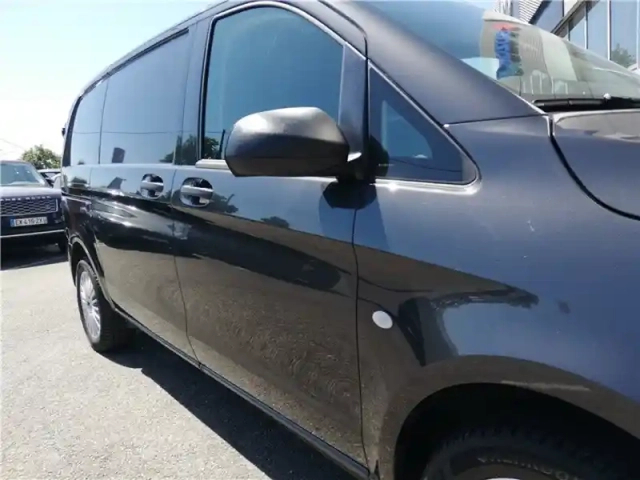 Mercedes Vito 116 cdi compact bva rwd — photo 9