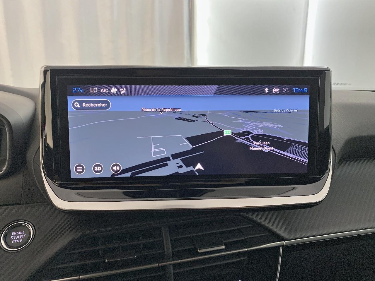 Peugeot 2008 hybrid 145 ch e-dcs6 allure — photo 14
