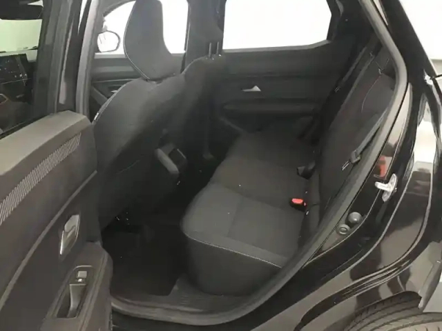 Dacia Duster hybrid 140 — photo 15