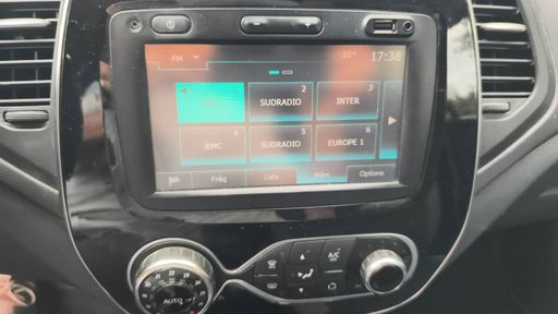 Renault Captur 0.9 TCe 90 - Intens – 2018 – 157324 km – Essence – Boîte Manuelle — photo 3