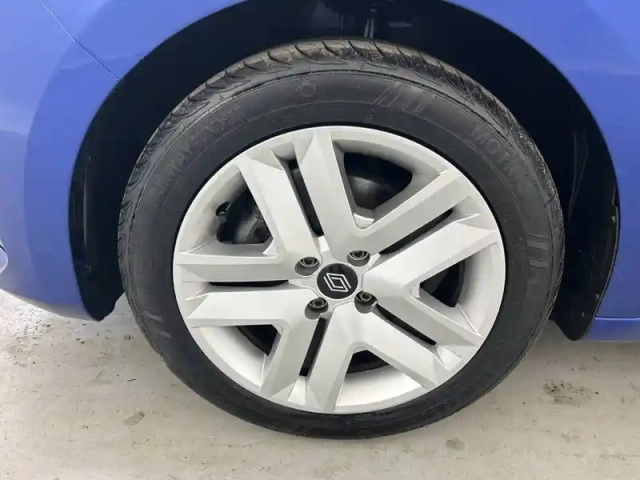 Renault Clio blue dci 100 ch gsr2 — photo 37