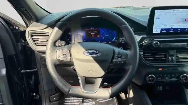 Ford Kuga 1.5 ecoblue 120 bva8 — photo 14