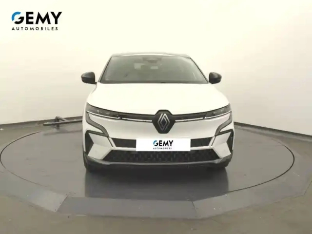 Renault Megane e-tech ev60 220 ch super charge — photo 24