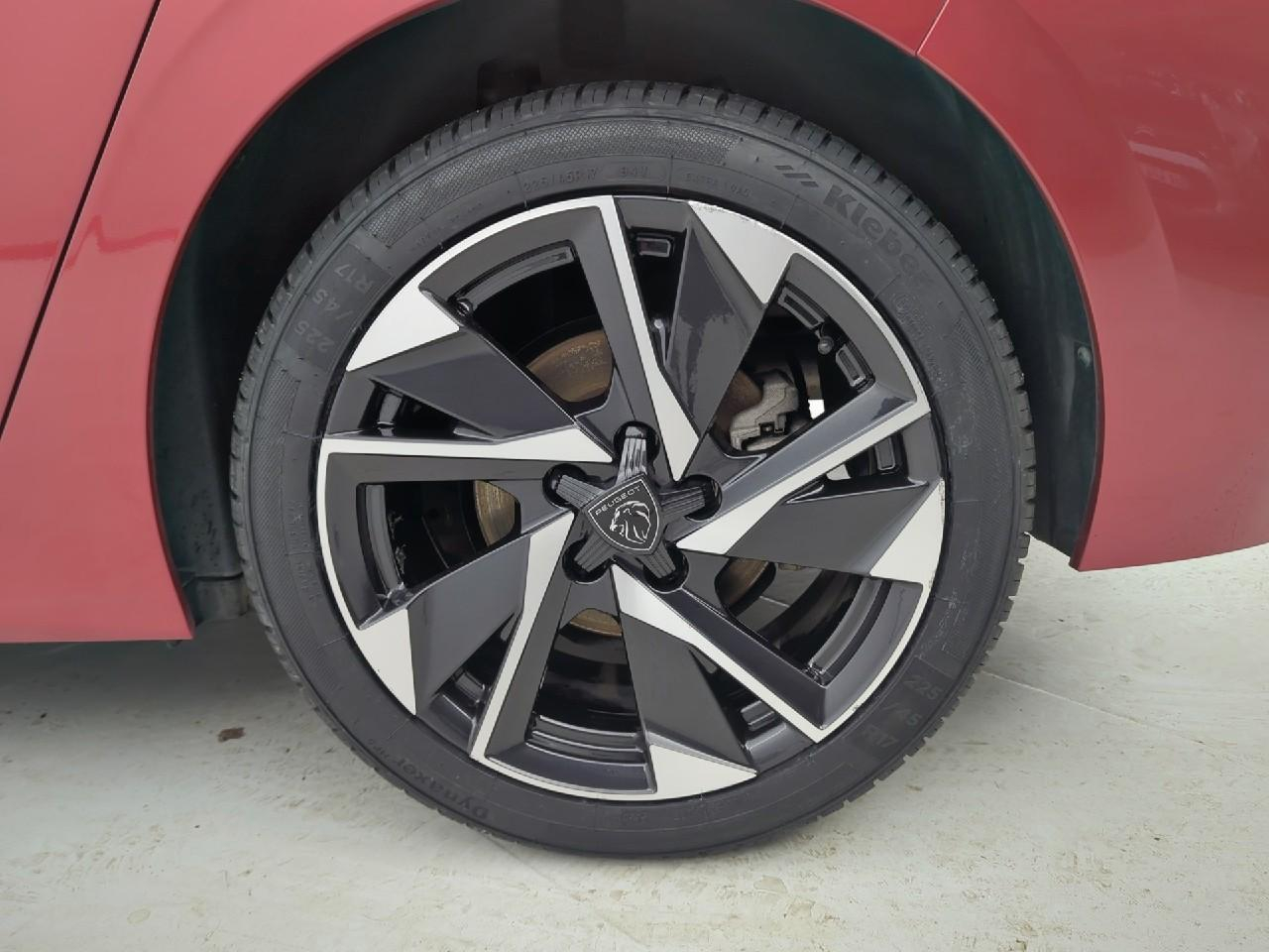 Peugeot 308 bluehdi 130ch s&s bvm6 allure pack — photo 11