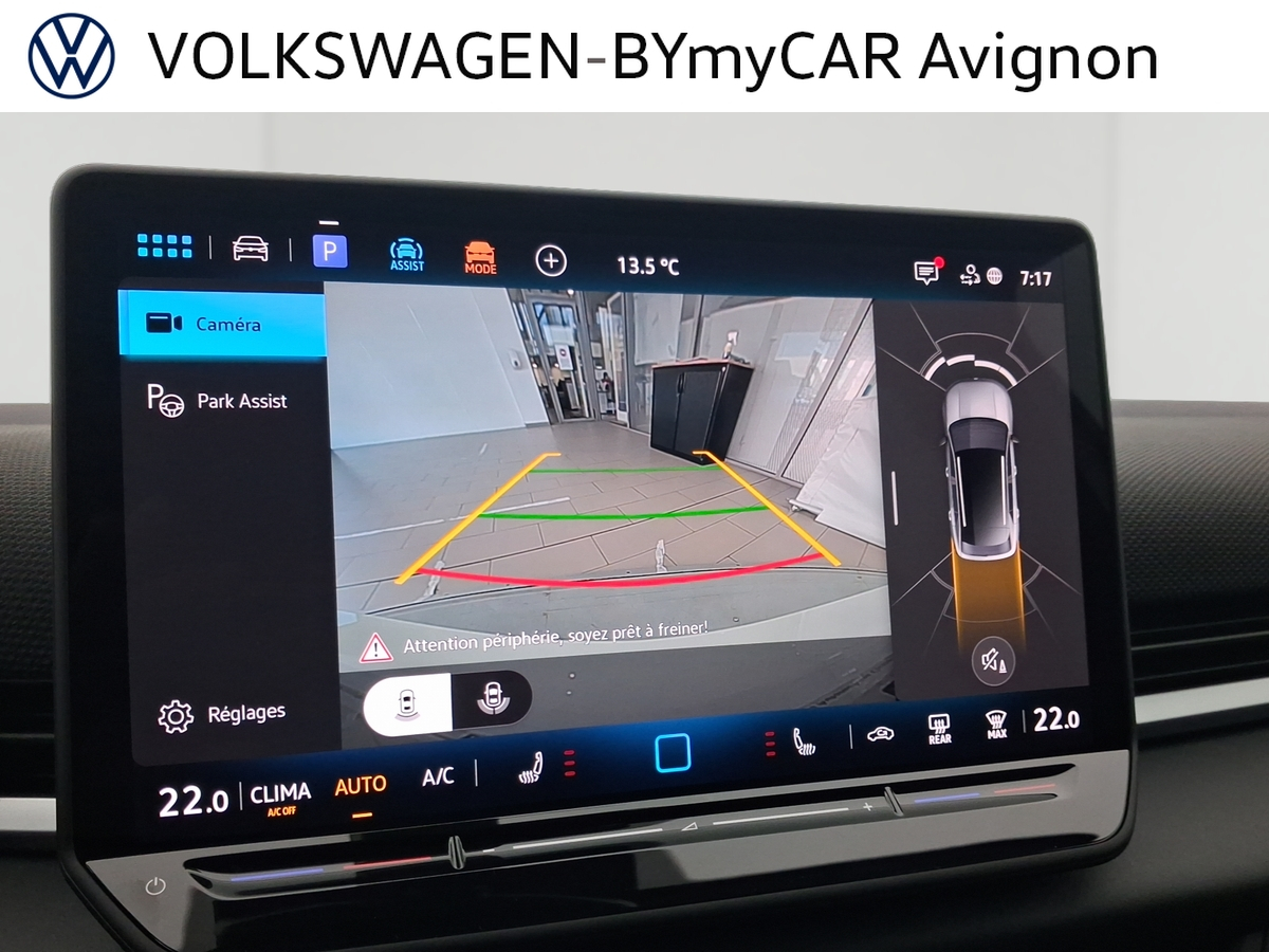 Volkswagen T-Roc 1.5 eTSI EVO2 Hybrid 150 ch DSG7 — photo 14