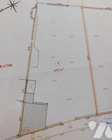 Terrain 622 m²