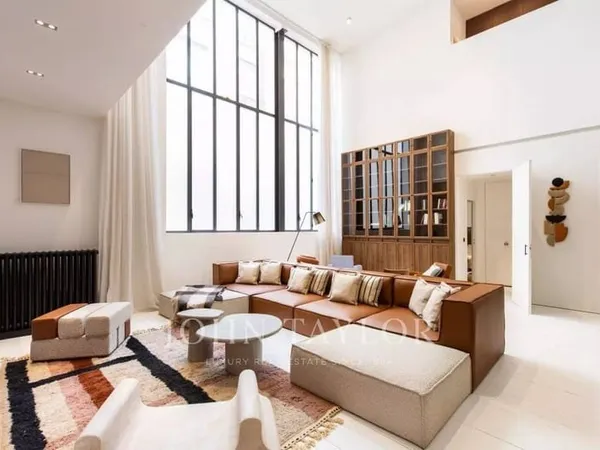 Appartement 5 pièces 156 m²