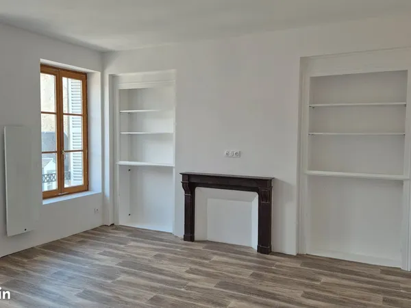 Chambre - Centre-ville Alençon - Immeuble de caractère rénové