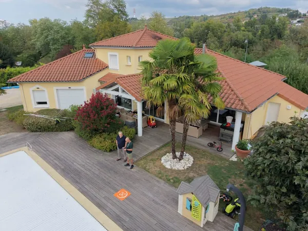 Maison 2 pièces 220 m²