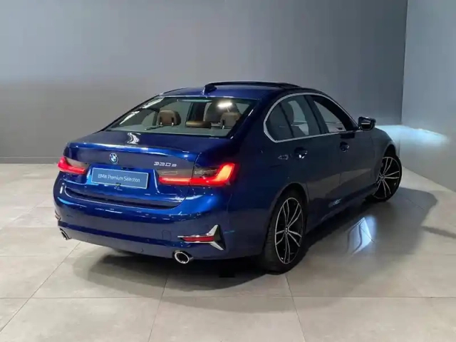 Bmw Serie 3 série 3 330ea 292ch luxury 34g — photo 7