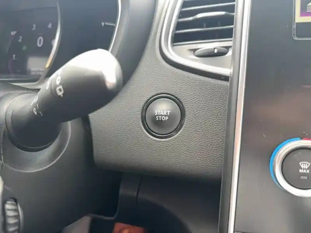 Renault Scenic grand  tce 140 edc — photo 25
