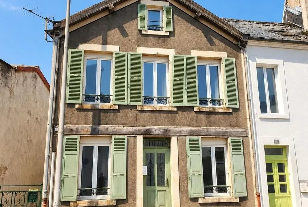 Photo 1