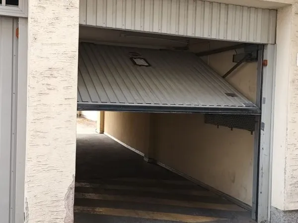 Vends garage dans cour interieure