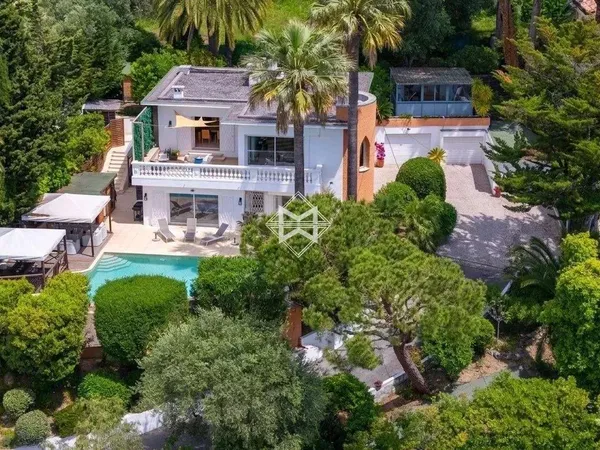 Maison 6 pièces 200 m²