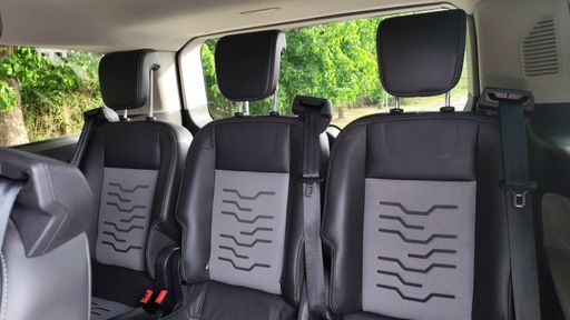 Ford Tourneo Custom 290 L1H1 2.0 TDCi 170ch - Sport – 2017 – 140597 km – Diesel – Boîte Automatique — photo 9