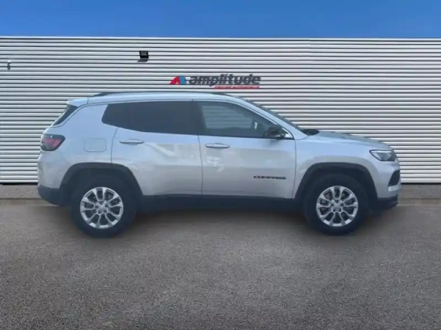Jeep Compass 1.3 turbo t4 190ch phev 4xe limited at6 eawd — photo 4