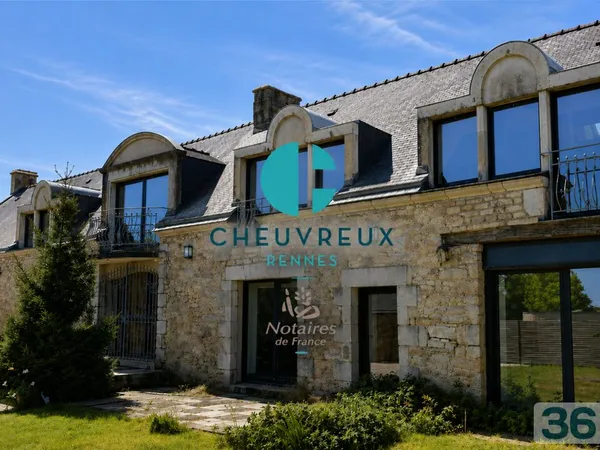 Maison 7 pièces 245 m²