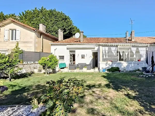 VENTE AUX ENCHÈRES INTERACTIVES Maison Jardin Grand ga