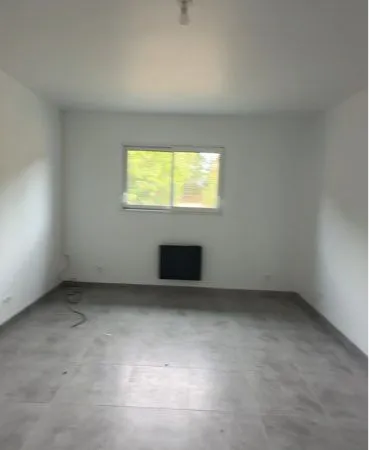 Local professionnel de 16m2 dans une box de crossfit sur châteaubriant