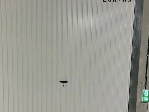 Parking/Garage