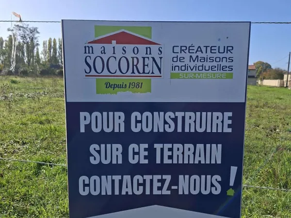 Terrain 586 m²