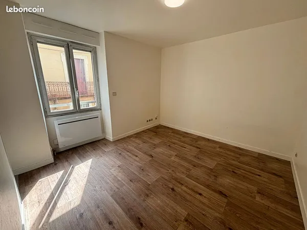 Studio 1 pièce 20 m²