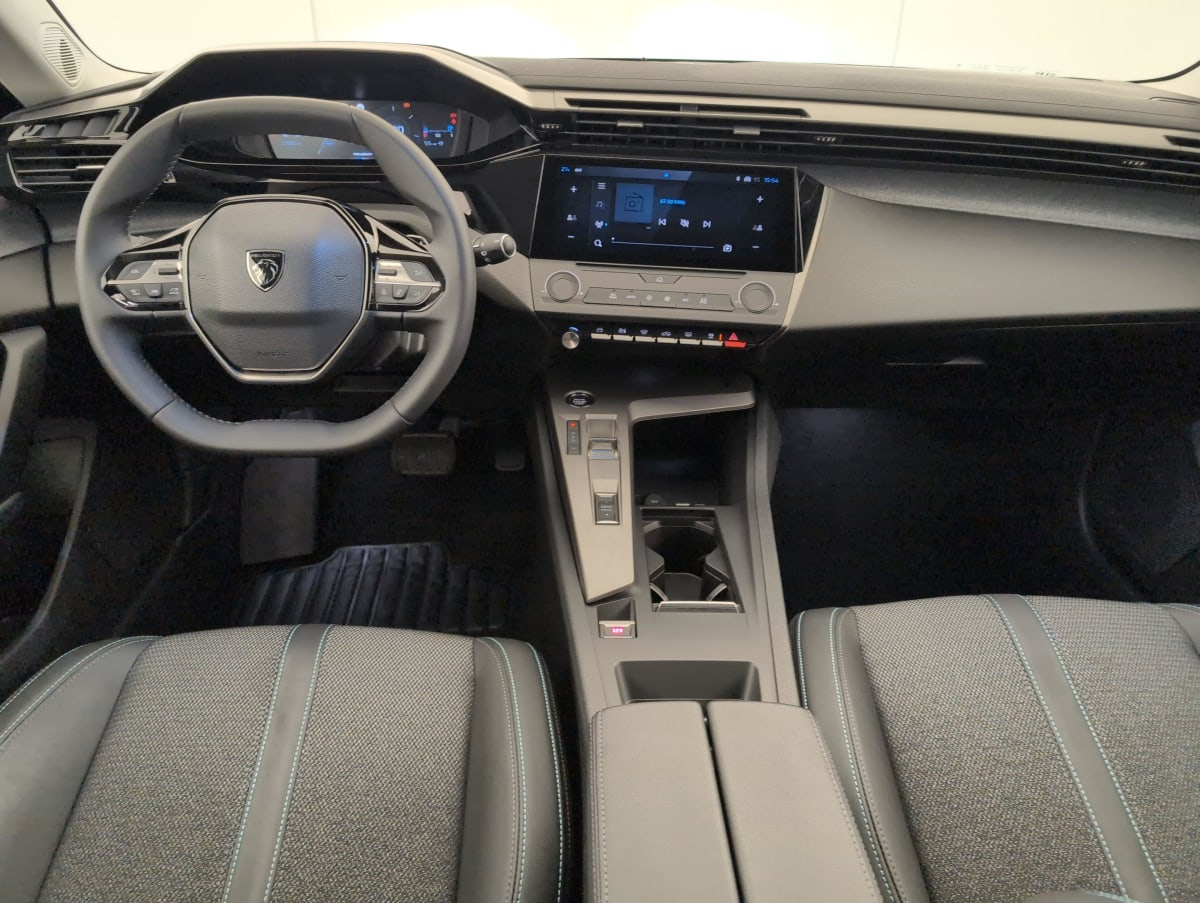 Peugeot 308 — photo 13