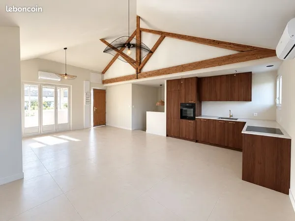 Chassieu Centre, Maison 3 chambres 100m² + grand jardin - 2min à pied tous commerces
