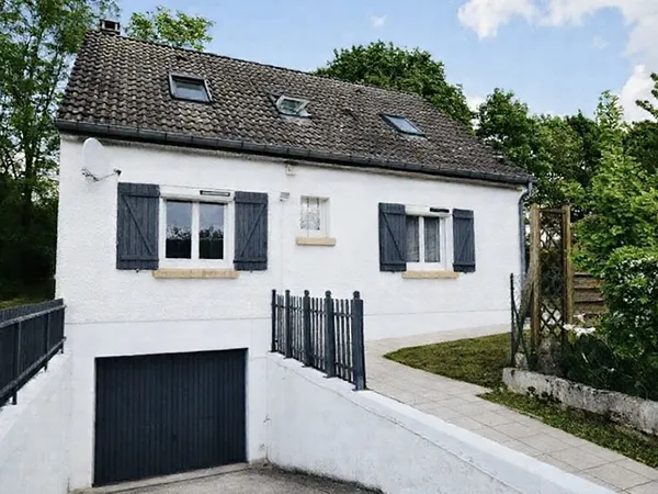 Maison familiale 6 pièces avec garage 110 m² 401 m²