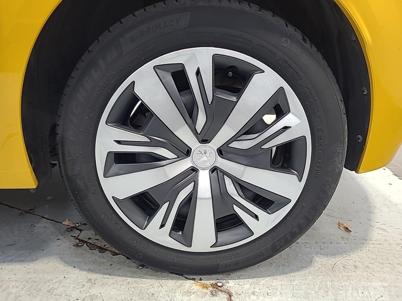 Peugeot 208 puretech 75 s&s bvm5 active pack — photo 16