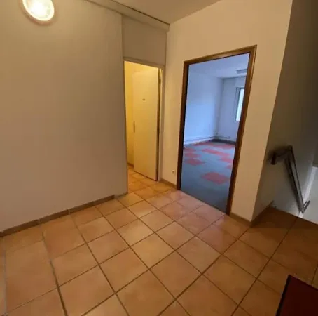 Bureaux 72 m²