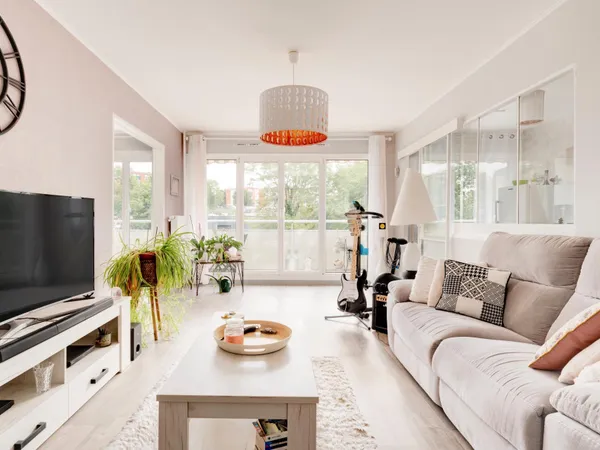 Appartement T4 de 92m2 avec balcon et places de parking
