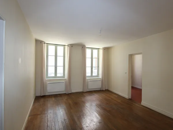 Appartement type 3 quartier historique