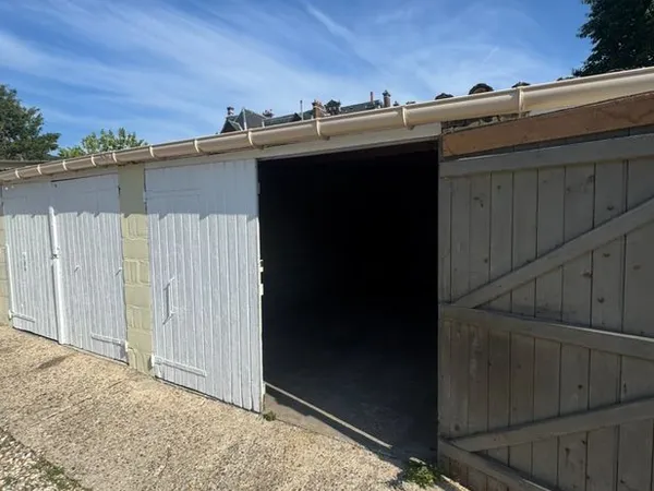 Garage à vendre