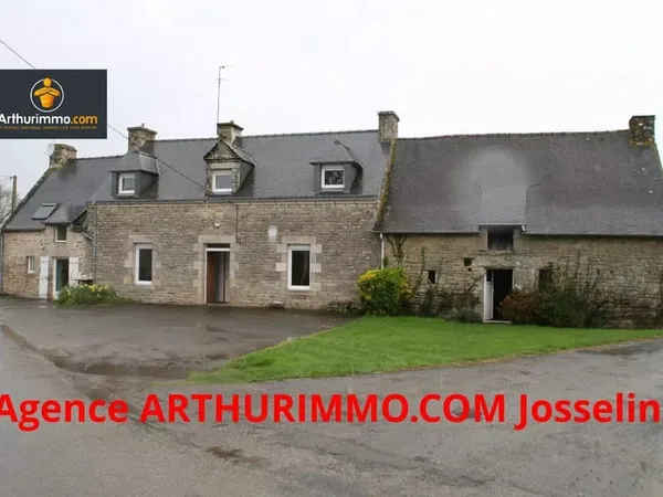 ST SERVANT - 3 MAISONS en PIERRE