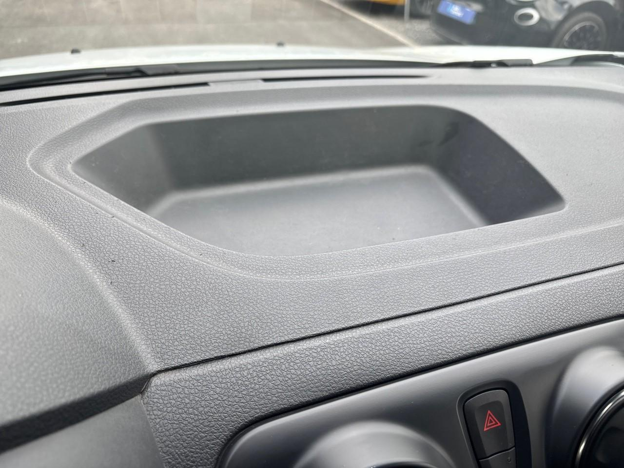 Dacia Lodgy 1.5 blue dci 95ch ambiance — photo 18