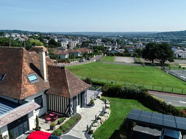 Maison de luxe 7 pièces 136 m²