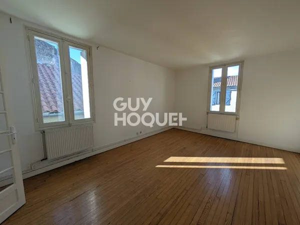 AU CENTRE VILLE DE CAHORS BEL APPARTEMENT LUMINEUX