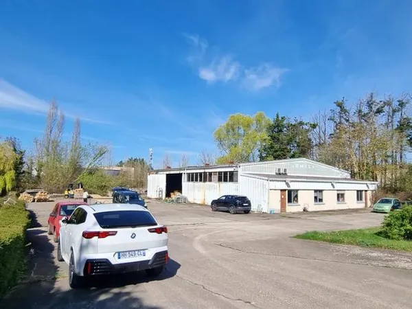 Terrain 6800 m²