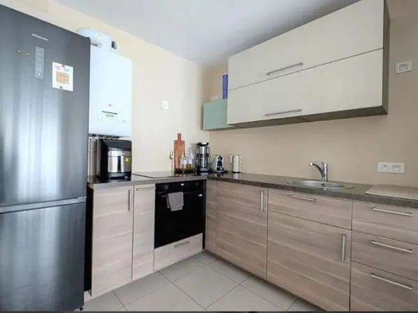 SUPERBE APPARTEMENT 3 PIÈCES - 64 M² AVEC BALCON ET PARKING