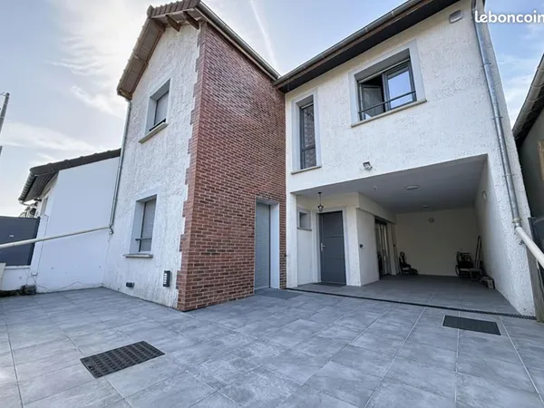 Maison 9 pièces 225 m²