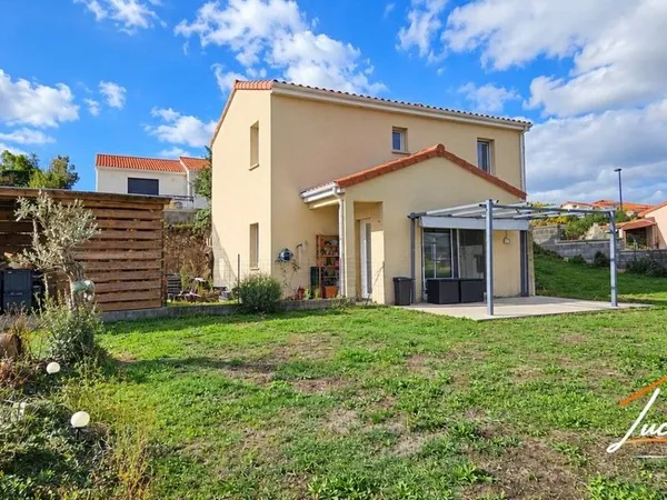 Pavillon 4 pièces 104 m²