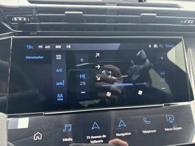 Peugeot 308 hybrid 136 e-dcs6 allure — photo 11