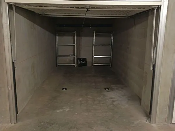 Parking/box
