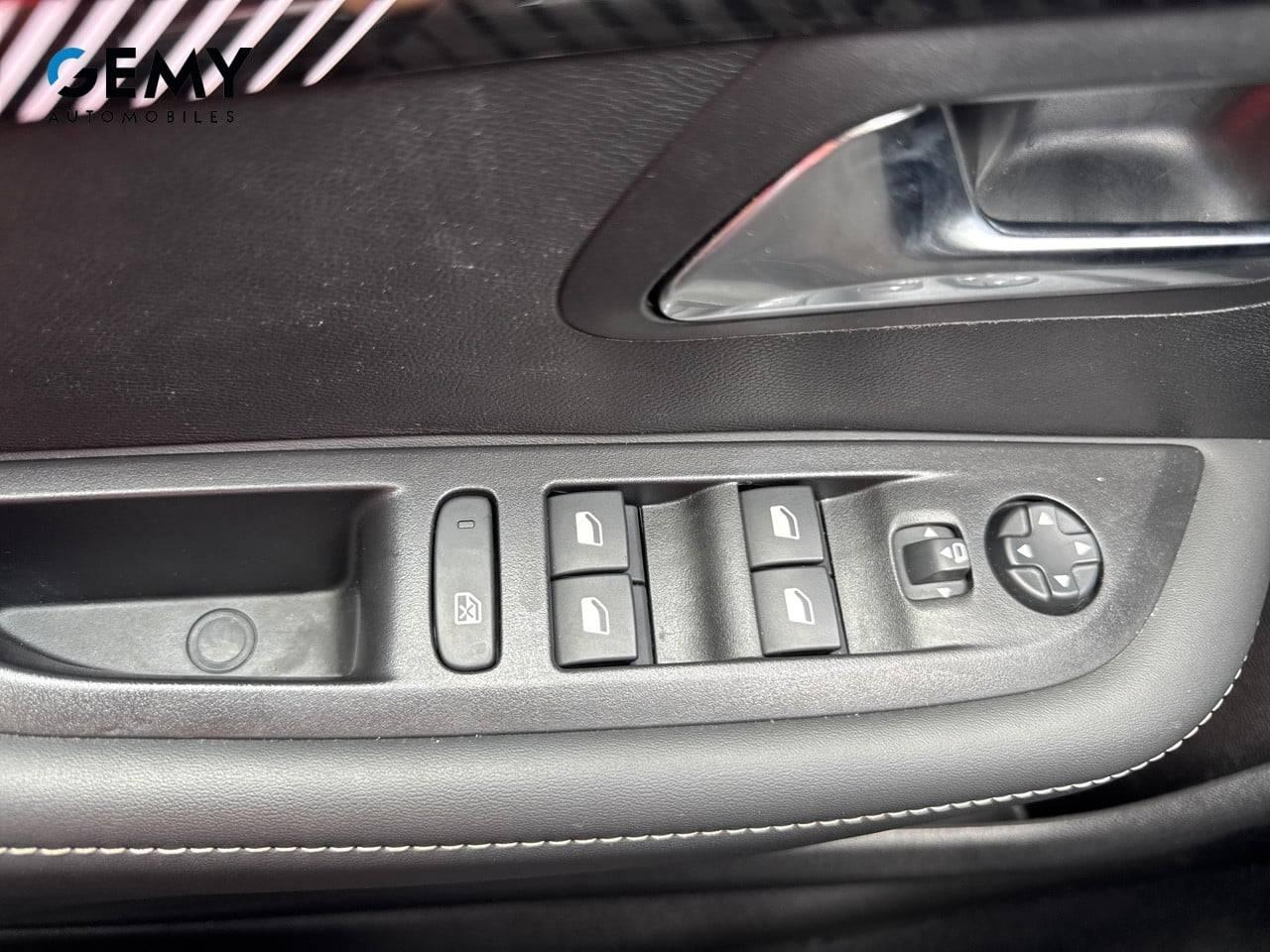Peugeot 208 hybrid 100 e-dcs6 allure — photo 30