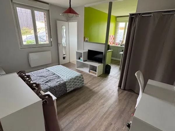 Studio meuble a louer