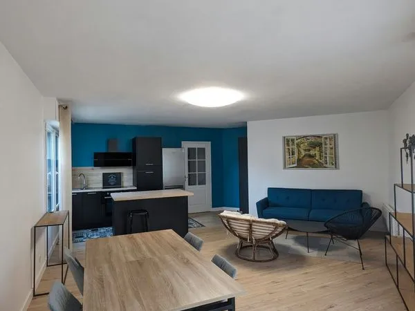 Appartement T3 Bis - 83 m² - 2 chambres + pièce polyvalente - Box fermé - secteur Place du Lycée