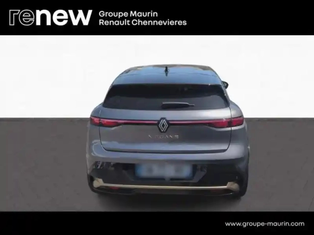 Renault Megane e-tech electric ev60 220ch iconic super charge -b — photo 6