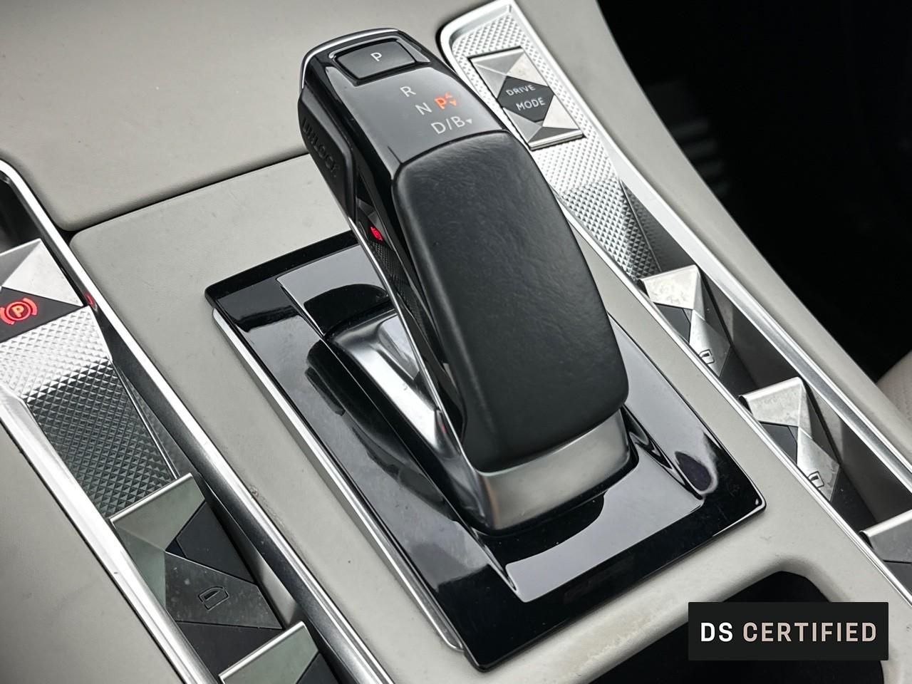 Ds Ds 7 crossback hybride rechargeable e-tense 225 eat8 opera — photo 31